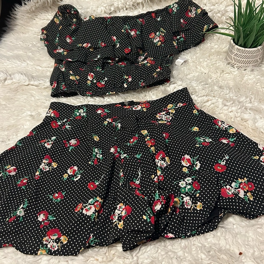 50%offw❤️ NEW Pink Owl Skort Set! Size Small NWOT off shoulder peasant top light